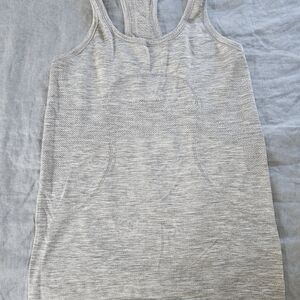 Lululemon Athletica Light Gray Tank Top